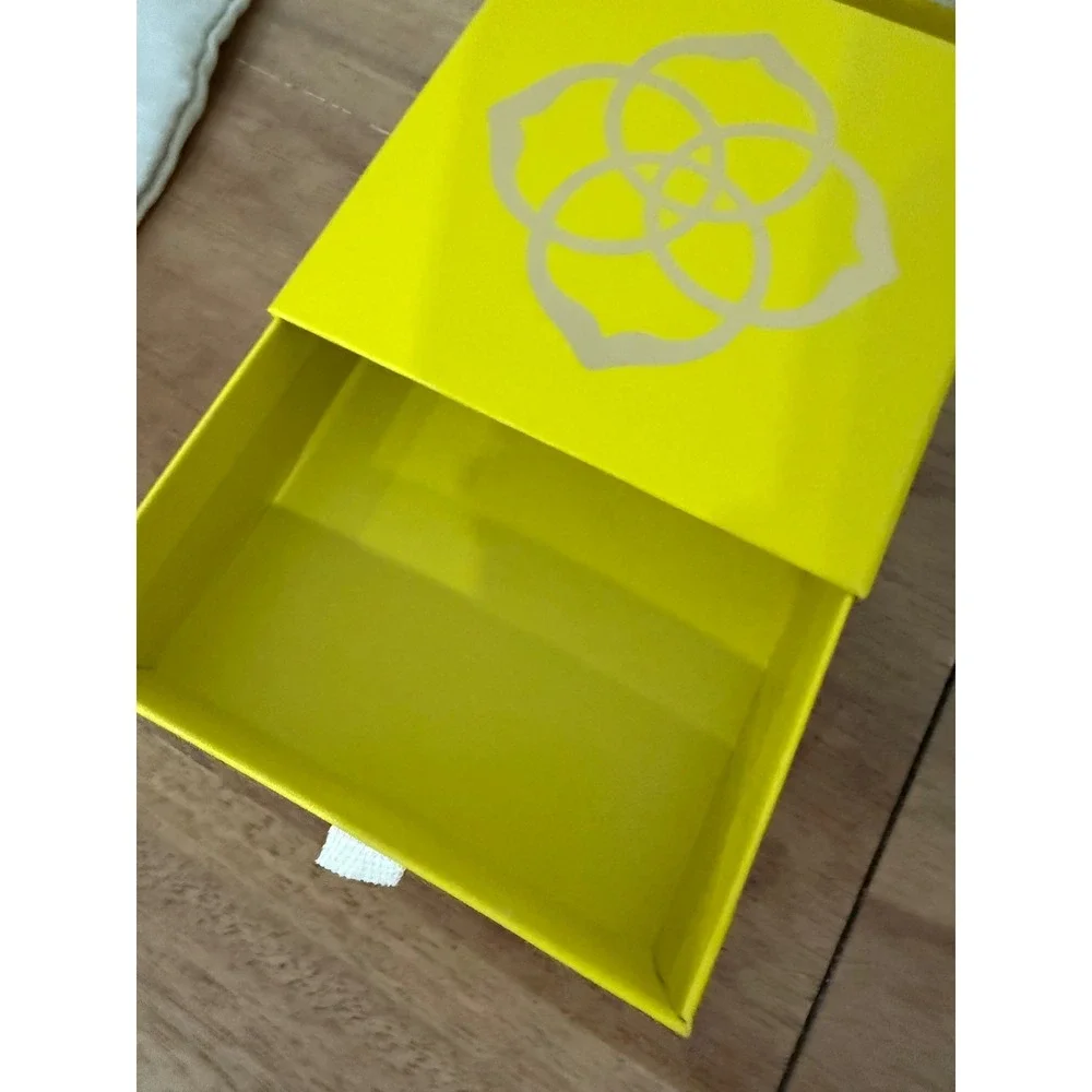 Kendra Scott Jewelry Packaging Set 3 Boxes 1 Pouch 1 Gift Bag Yellow White Logo